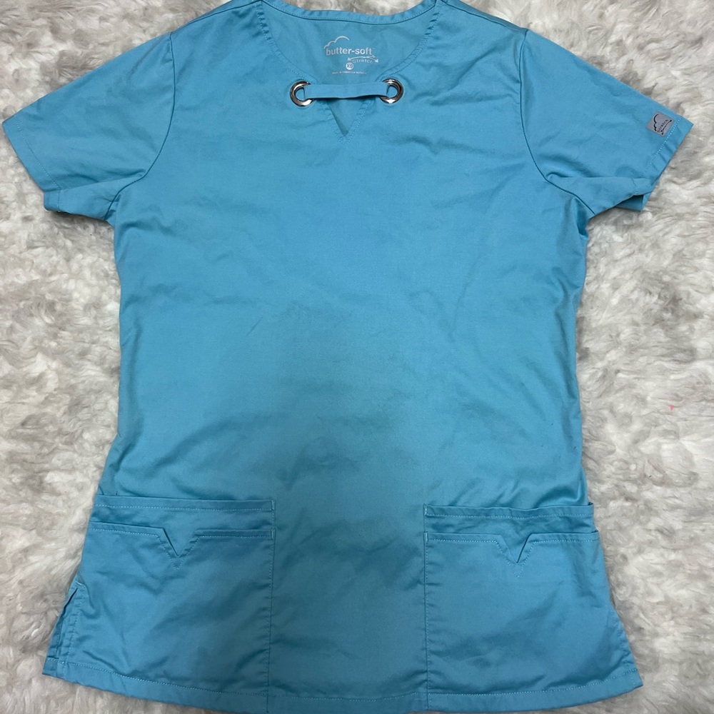 Buttersoft Scrub top XS like new